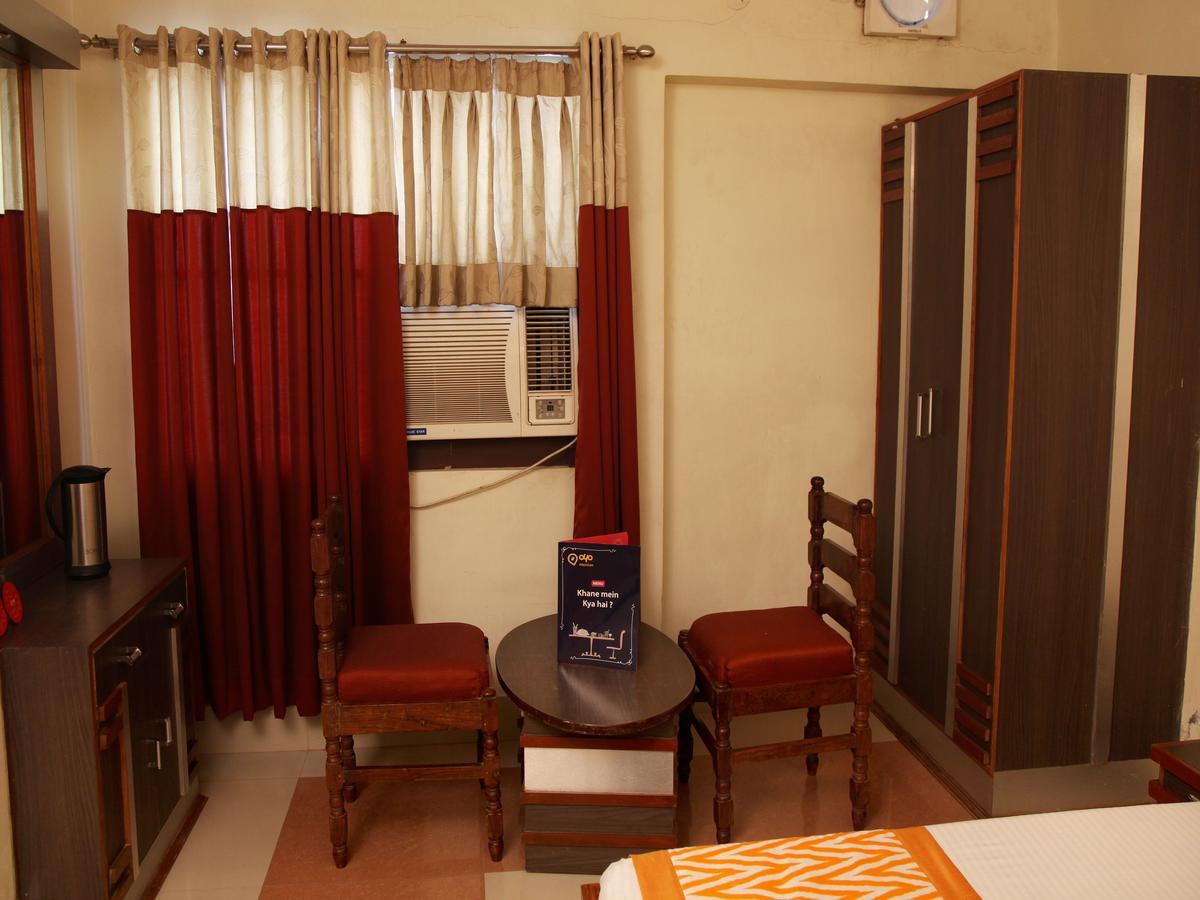 Oyo 2054 New Hotel Broadway Varanasi Ngoại thất bức ảnh