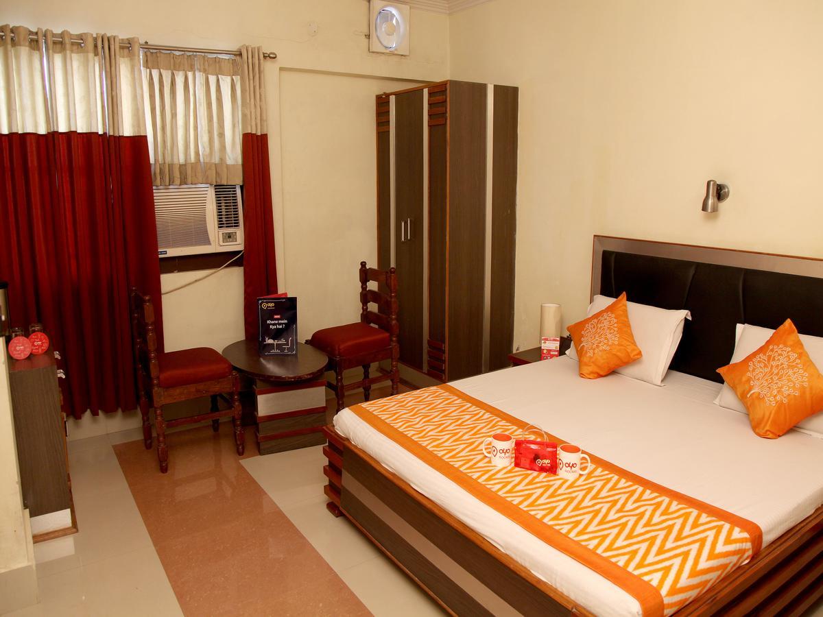 Oyo 2054 New Hotel Broadway Varanasi Ngoại thất bức ảnh