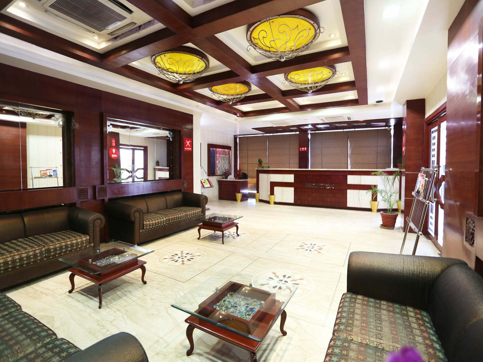 Oyo 2054 New Hotel Broadway Varanasi Ngoại thất bức ảnh