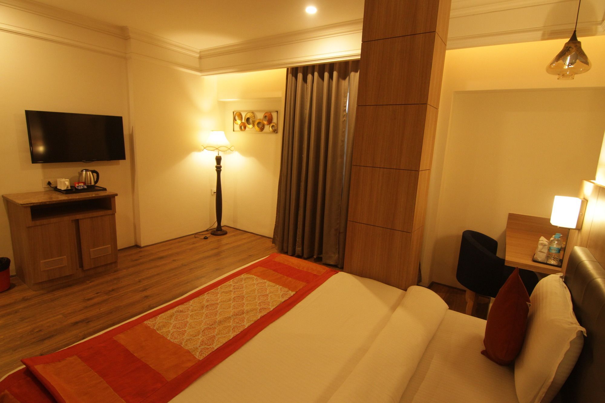 Oyo 2054 New Hotel Broadway Varanasi Ngoại thất bức ảnh