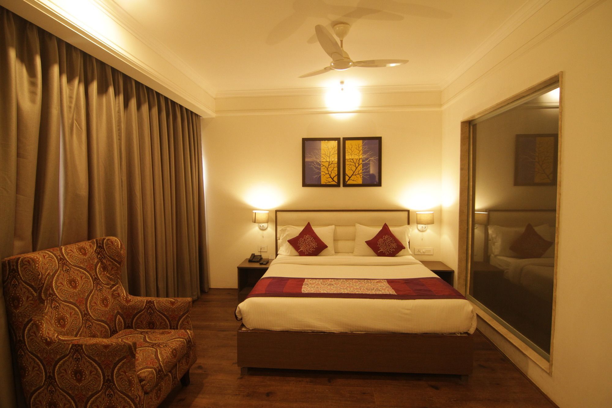 Oyo 2054 New Hotel Broadway Varanasi Ngoại thất bức ảnh