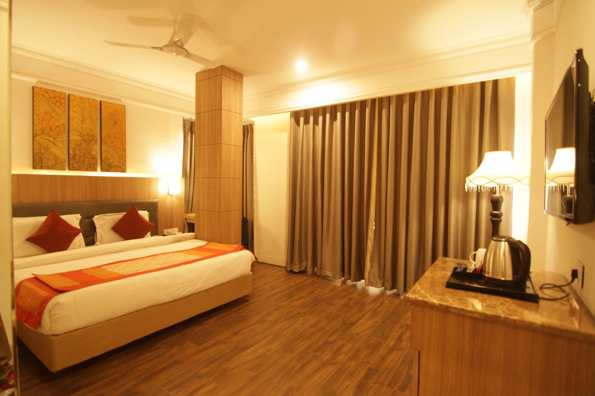 Oyo 2054 New Hotel Broadway Varanasi Ngoại thất bức ảnh