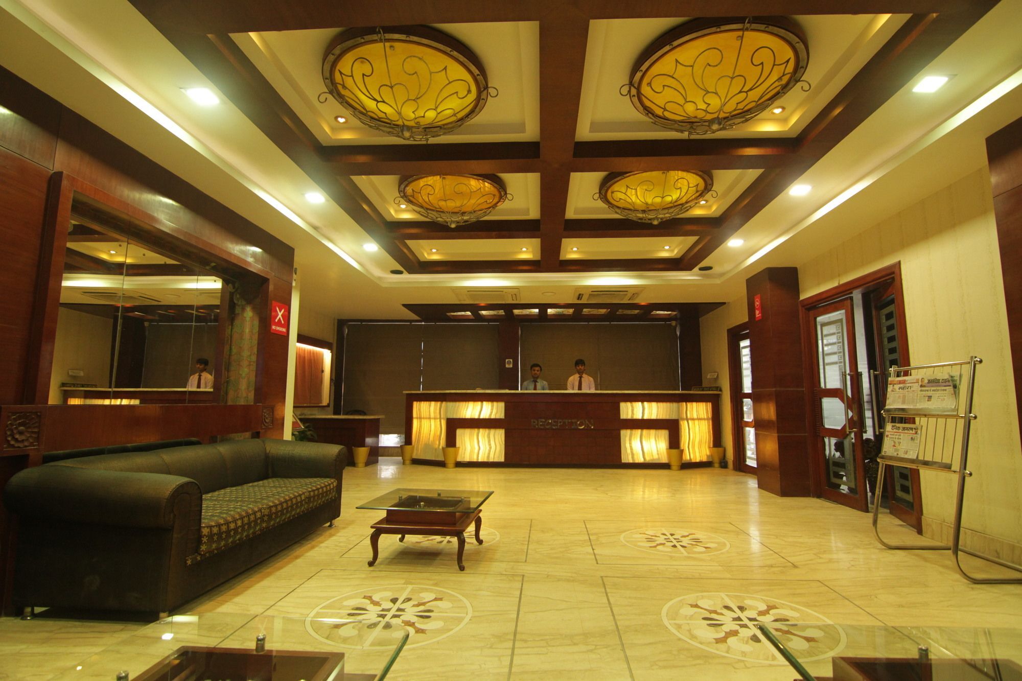 Oyo 2054 New Hotel Broadway Varanasi Ngoại thất bức ảnh